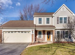 192 Knightsbridge Dr, Mundelein, IL 60060