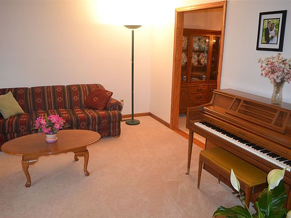 3rd image of 4110 N Shadow Wood Dr