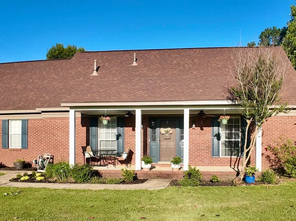 105 Sharon Cv, Brighton, TN 38011