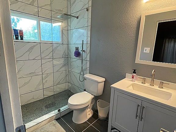 5th image of 11625 Pomeroy Cir