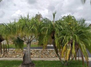 2410 NW 102nd Way, Hollywood, FL 33026