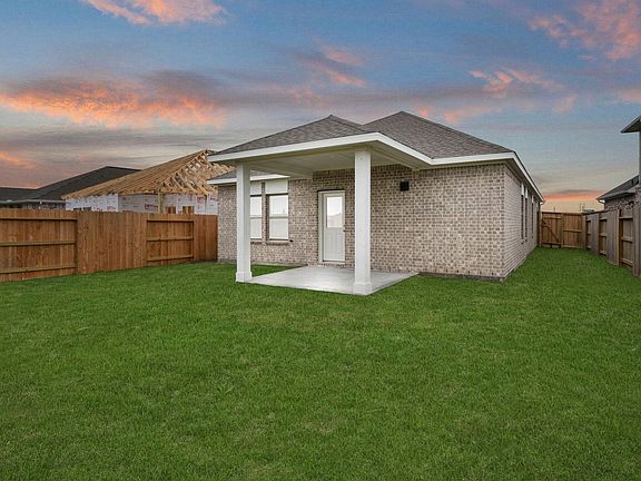 4th image of 2910 Rockwood Dr