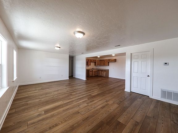 2nd image of 3119 N Jackson Ave