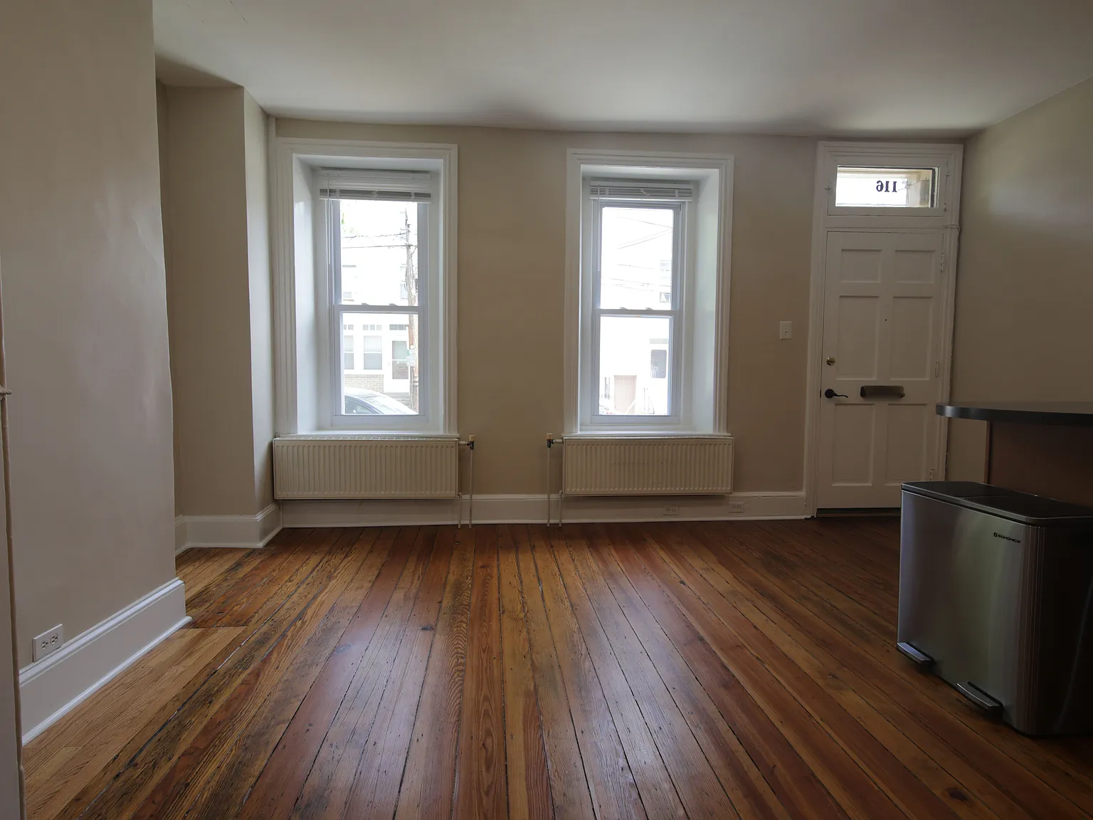 2 bed, 1050 sqft, $1,800 — Photo 4