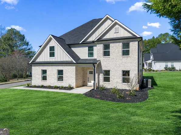 105 Windsong Dr, Stockbridge, GA 30281