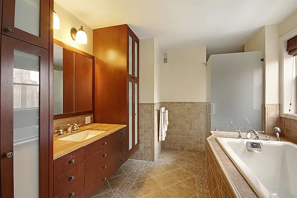 Sold by Corcoran | media 3