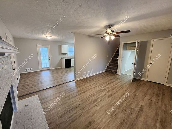 5th image of 3660 Creekwood Trl