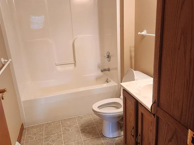 229 Central Ave — Photo 10