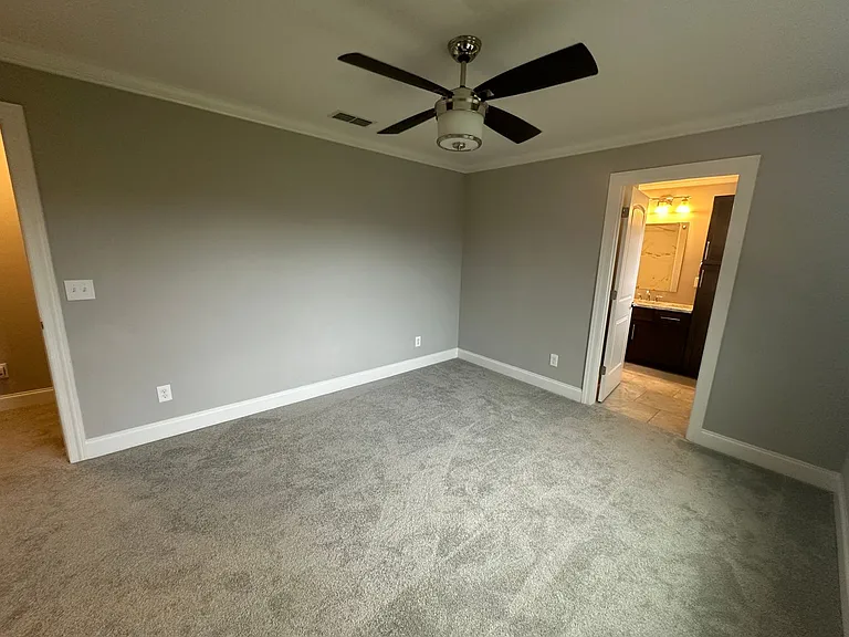 514 Sapphire Dr — Photo 29