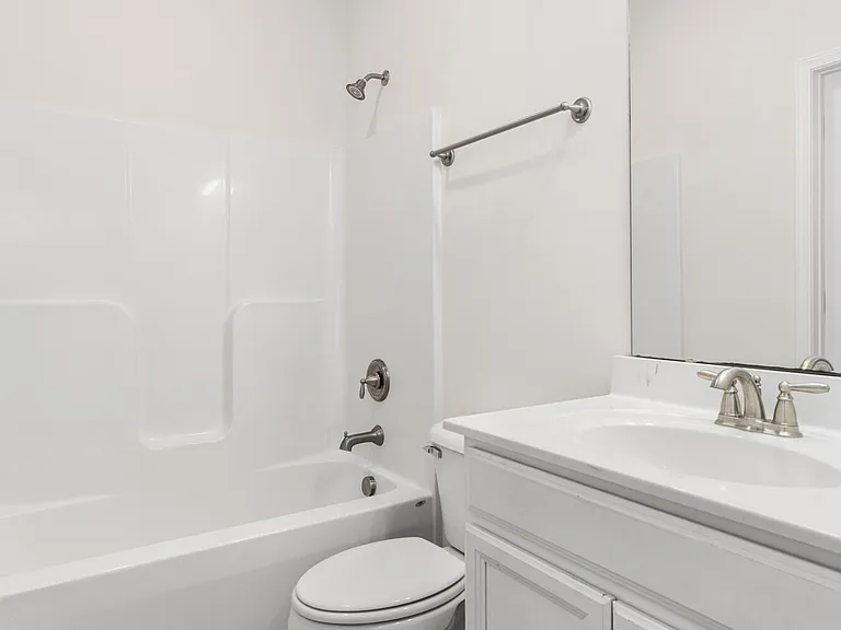 97 Dresser Ln — Photo 15