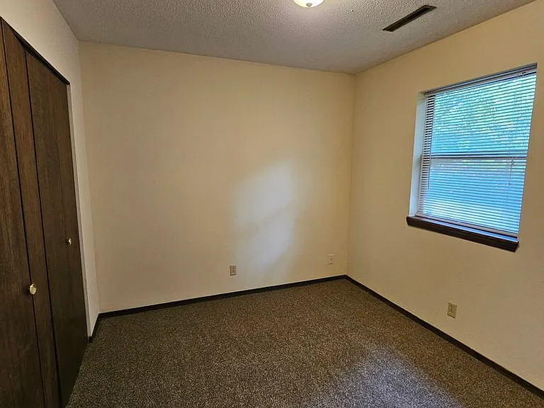 4608 W Knox Dr — Photo 10