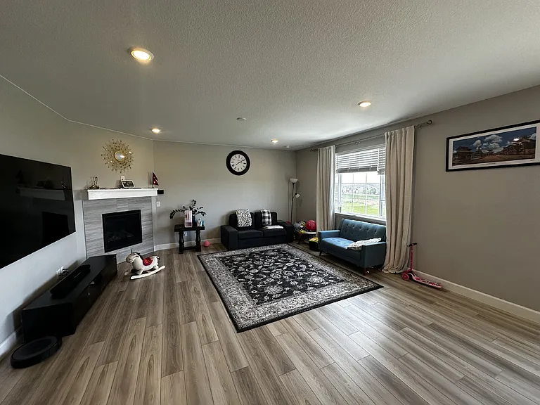 1843 S Coolidge St — Photo 9