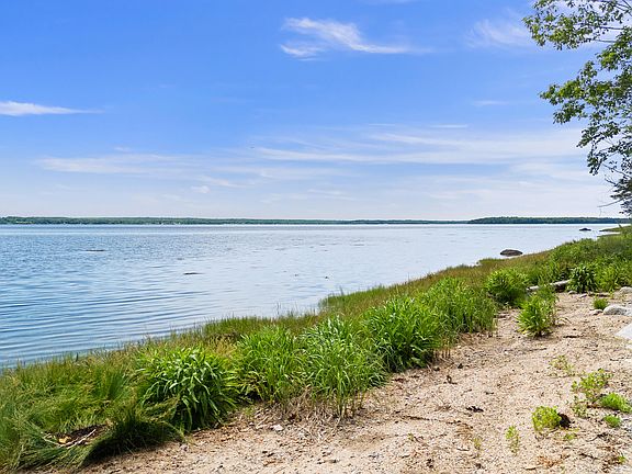 4th image of 115B Pirates Cove Road