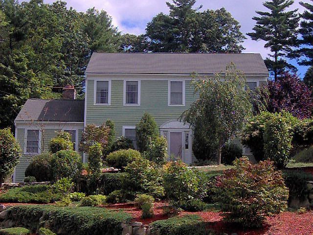 29 Field Pond Rd, Milford MA