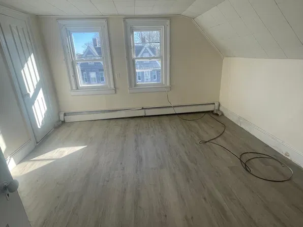 126 Austin St, Bridgeport, CT