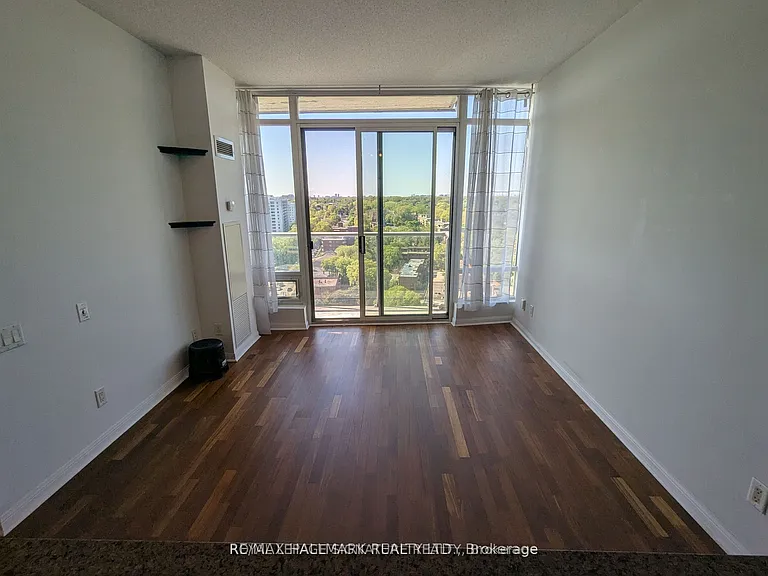 15 Windermere Ave #1803 — Photo 10