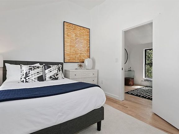 5th image of 364 2nd St #7