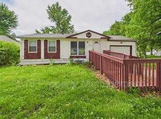 18304 E Lexington Rd, Independence, MO 64058