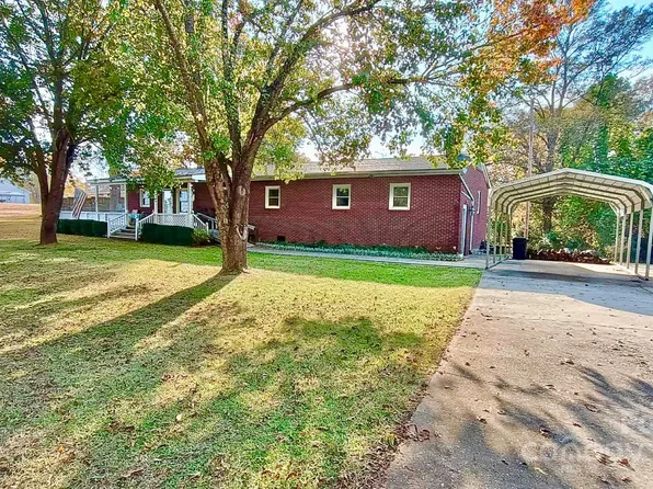 240 Hamrick Rd, Mooresboro, NC 28114