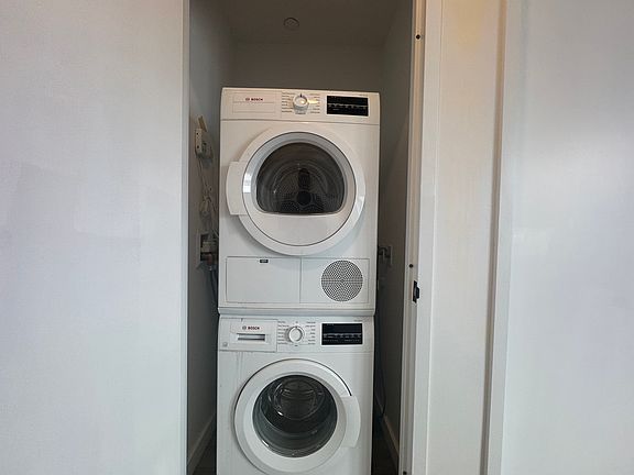 5th image of 2455 3rd Ave APT 6E