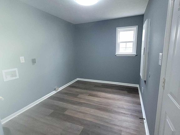 5th image of 2919 Butler Manor Drive
