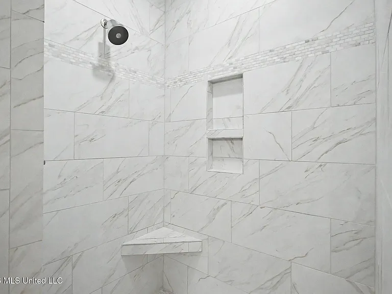 6812 Enclave Ln — Photo 17