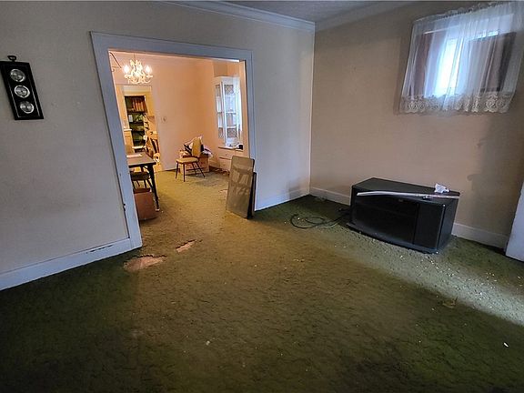 4th image of 5520 Northcliff Ave
