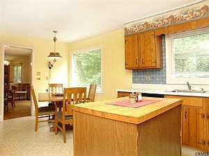 3rd image of 177 Wood Dale Dr
