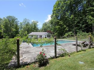 3 Lilac Ln, Sharon, CT 06069