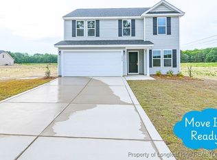 1919 Bulldog Ln, Hope Mills, NC 28348