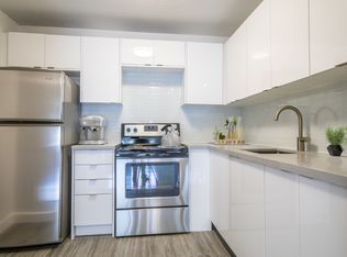 Gerrard Residences, Toronto, ON M5B 2E8