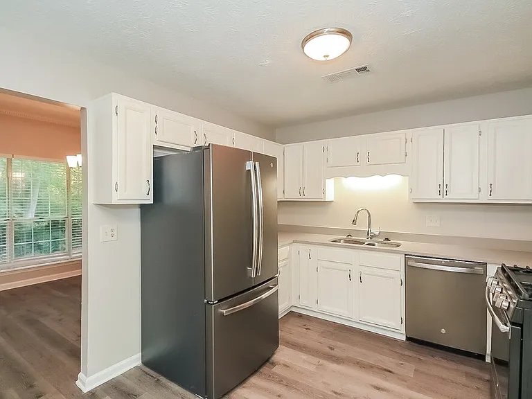 10066 Point View Dr — Photo 9