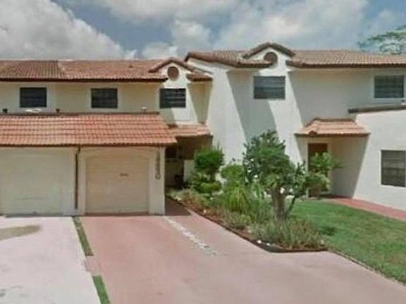 5th image of 18850 NW 63rd Ct