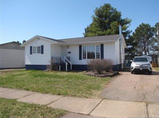 24 Chelsea Rd, Moncton, NB E1G1H8