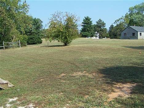 3rd image of 346 Sunnydale Ave