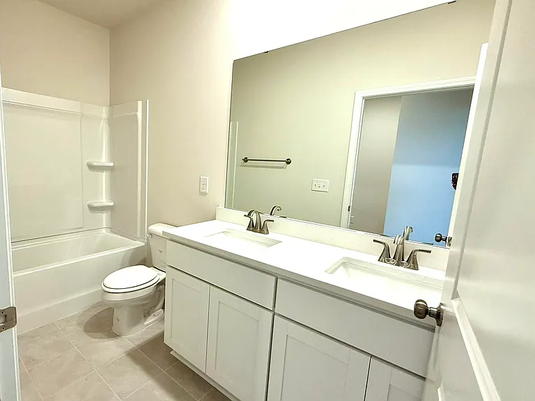 9068 Malahide Ln — Photo 4