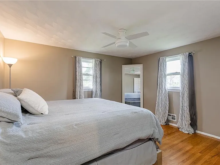 2 Kennedy Cir — Photo 11