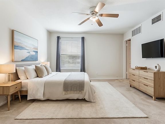 4th image of 12660 Hillcrest Rd APT 3206