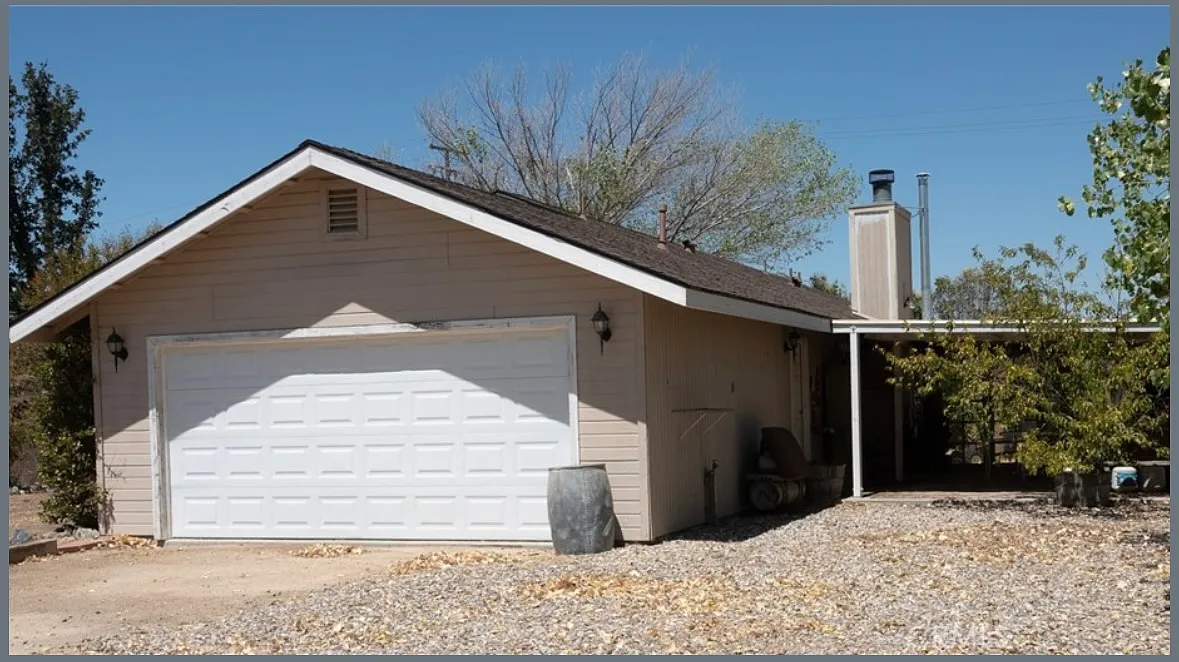 3 bed, 1377 sqft, $2,800 — Photo 2