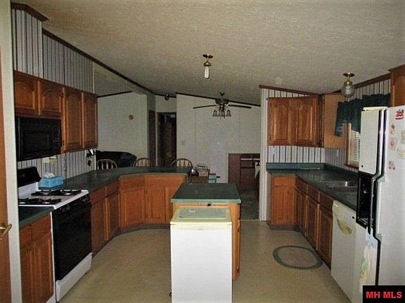 4th image of 277 Trotter Acres
