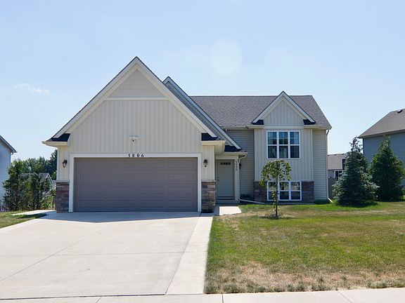 2nd image of 5806 Birdsong Ct SE