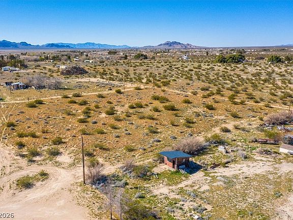 4th image of Elko St