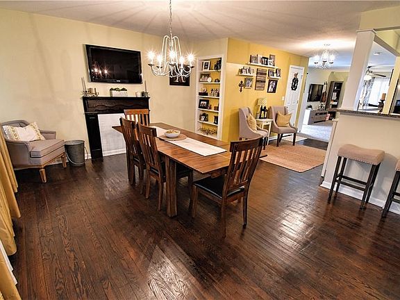3rd image of 3621 Almerinda Dr