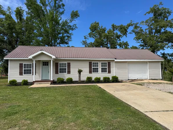 112 Terry St, Booneville, MS 38829