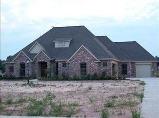 1009 N Point Pl, Benton, LA 71006