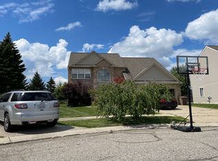 225 Samburu St, Pontiac, MI 48341