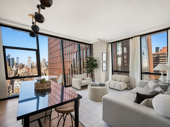 626 1st Avenue image 1 of 36