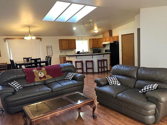 4th image of 20621 Bonanza Dr E #Single