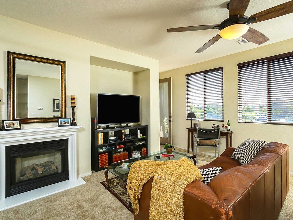 1st image of 2167 Palo Alto Dr Unit 133