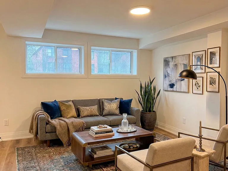19 Arrowsmith Ave #1B — Photo 7